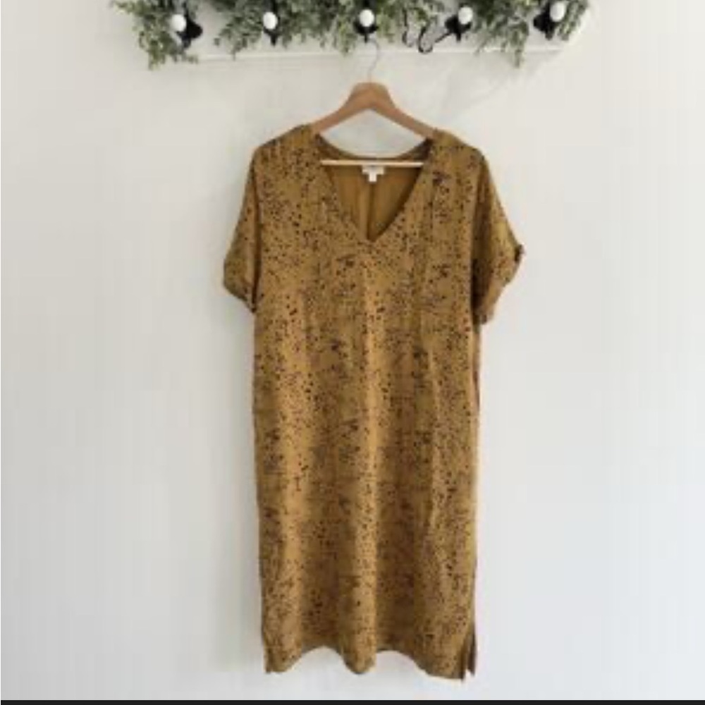 Garnet Hill Dress - mustard/black print “Everyday Stretch” v-neck short sleeve